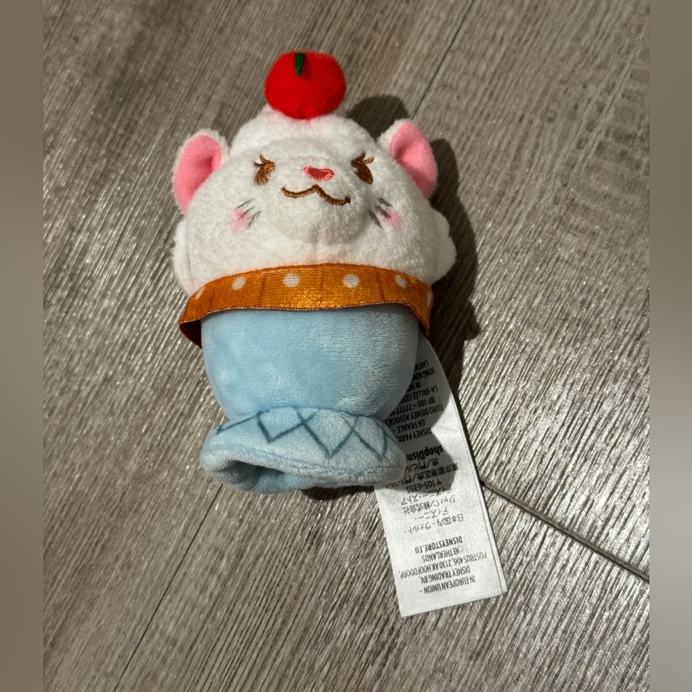 4 Disney Parks Munchlings - Monte Crisco, Creme Brûlée, Onion Ring, Avocado NEW - Picture 2 of 15